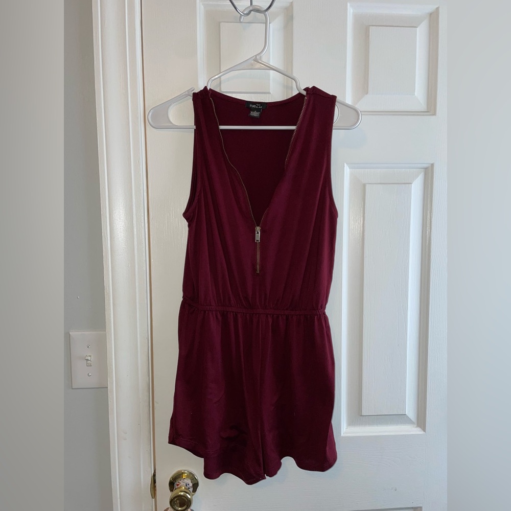 RUE 21 BURGUNDY ROMPER